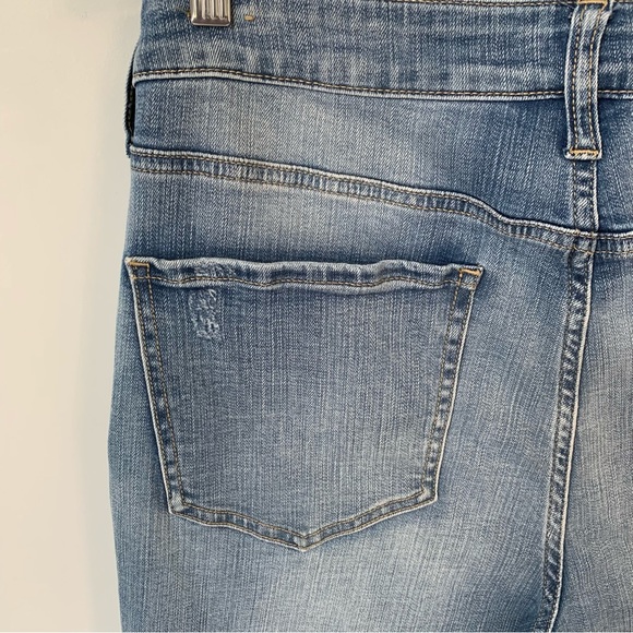 SIZE 14 SEVEN7 SLIM STRAIGHT LIGHT BLUE JEAN FRAYED HEM STRETCH - Picture 12 of 16